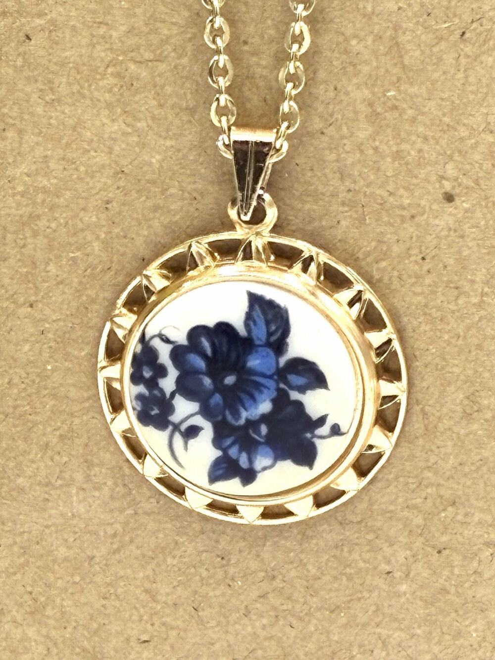 Western Germany Vintage Blue White Porcelain Floral Pendant Necklace 24 inch